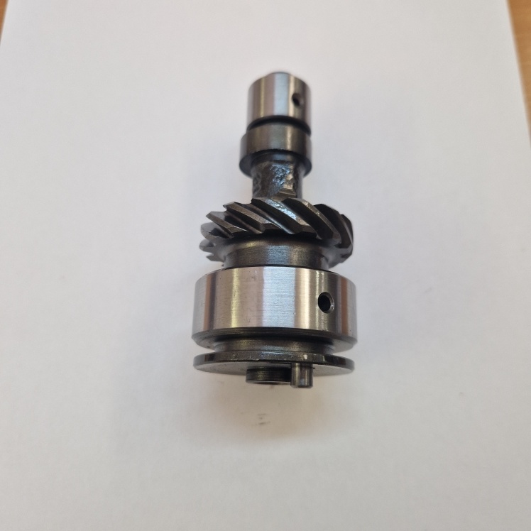 21010-1011235 Вал привода масляного насоса